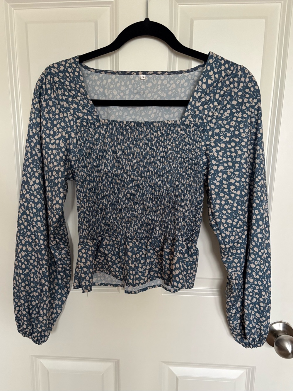SHEIN Blue Floral Smocked Square-Neck Peplum Top